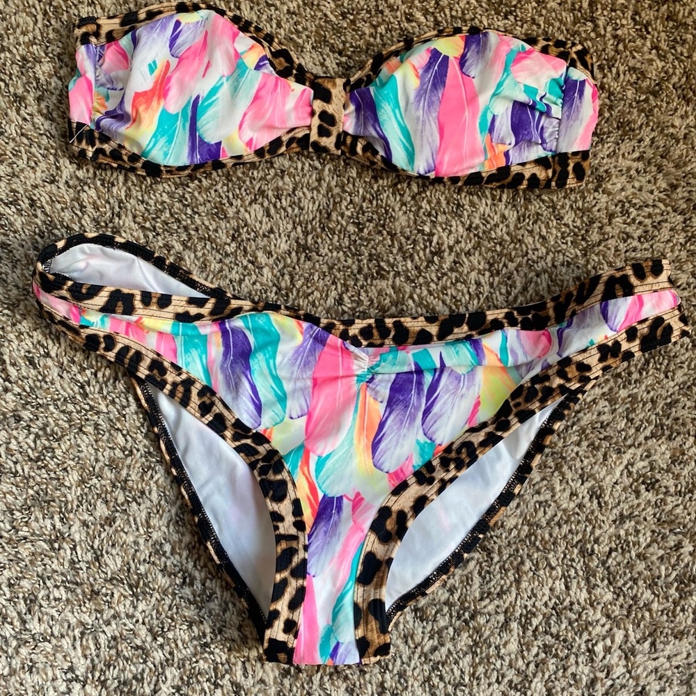 Victoria’s Secret swim set